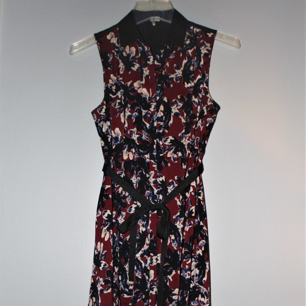 Simply Vera Sleeveless Dress